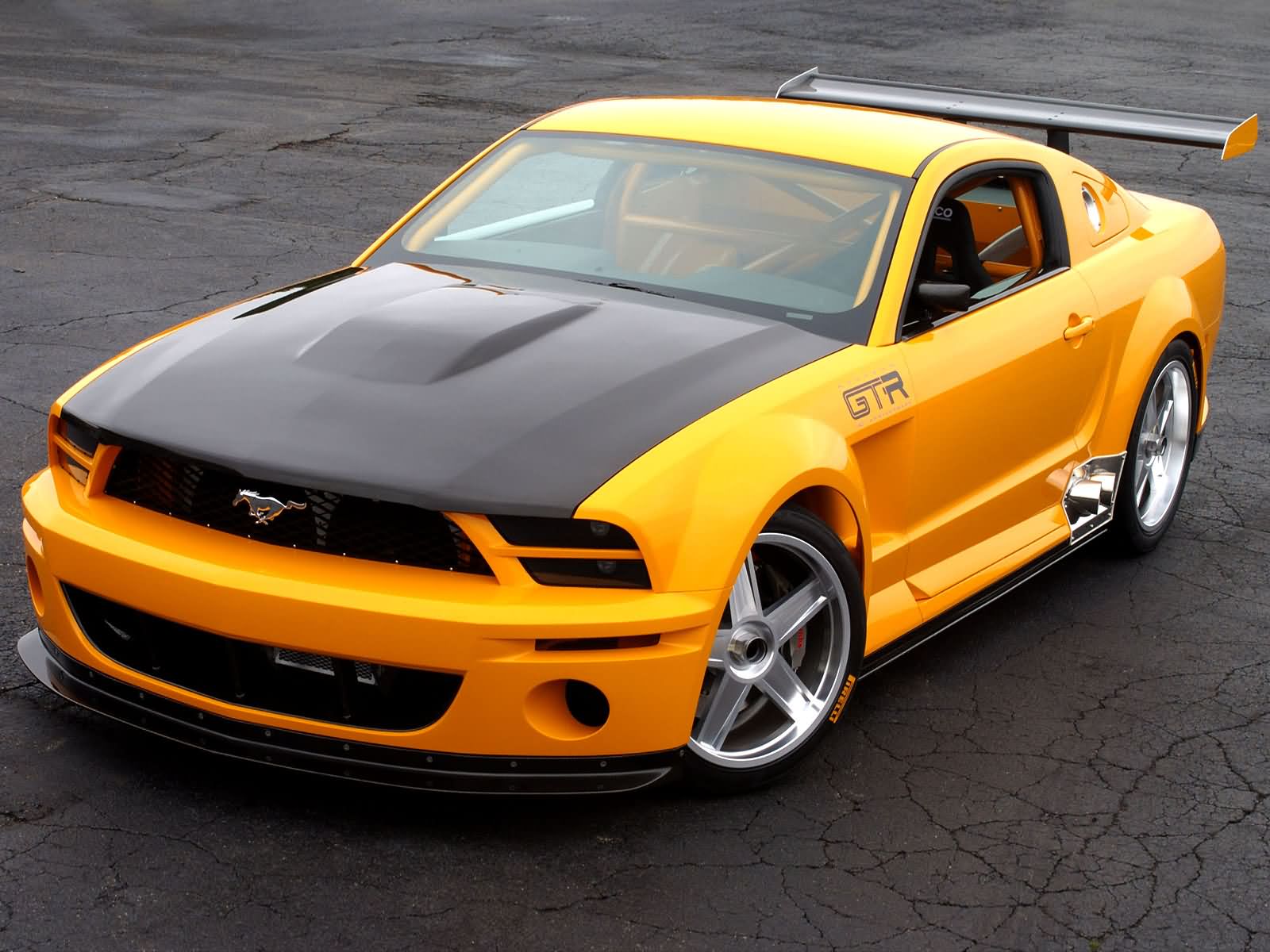 FORD MUSTANG GT-R